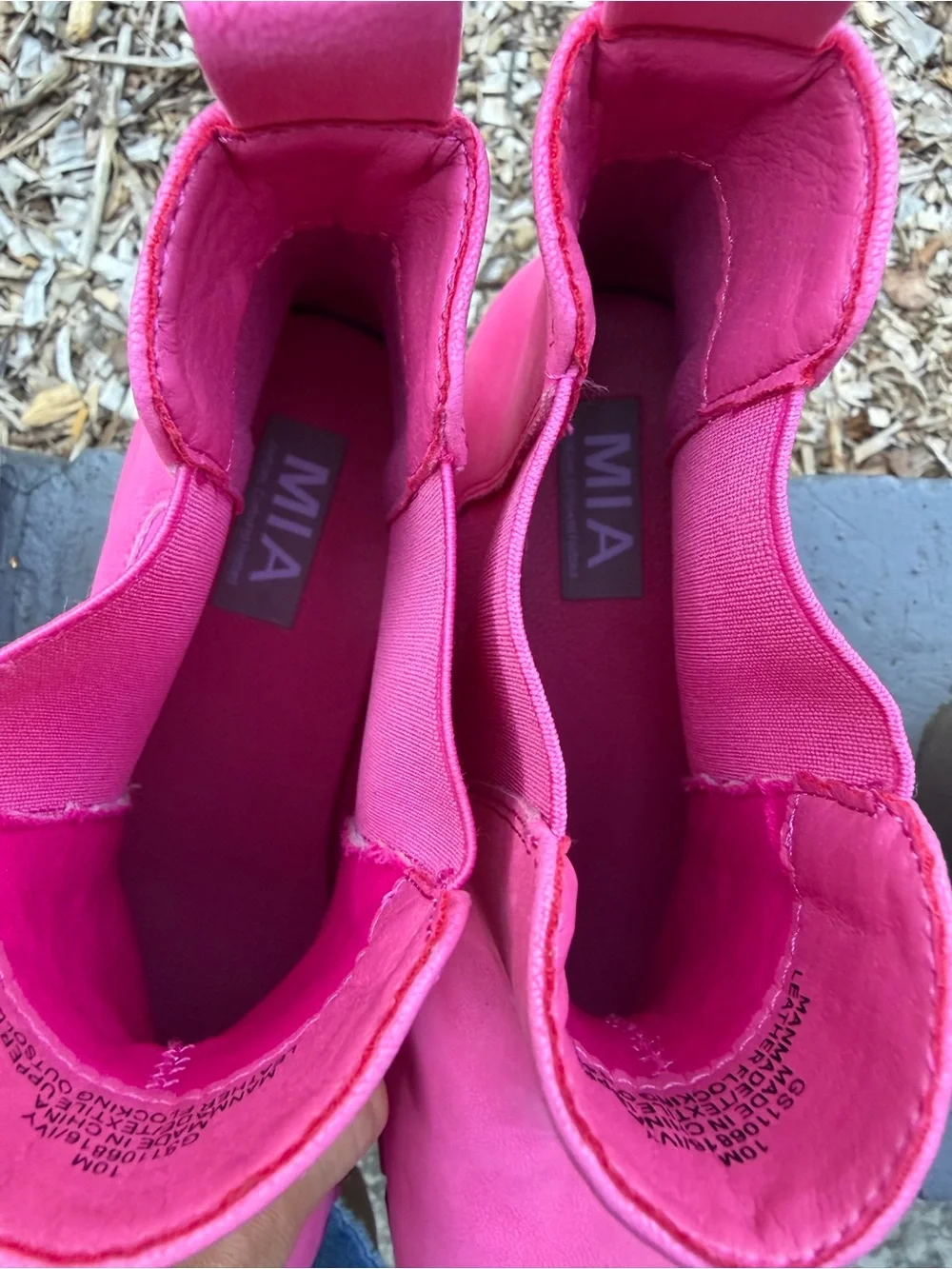 MIA these faux